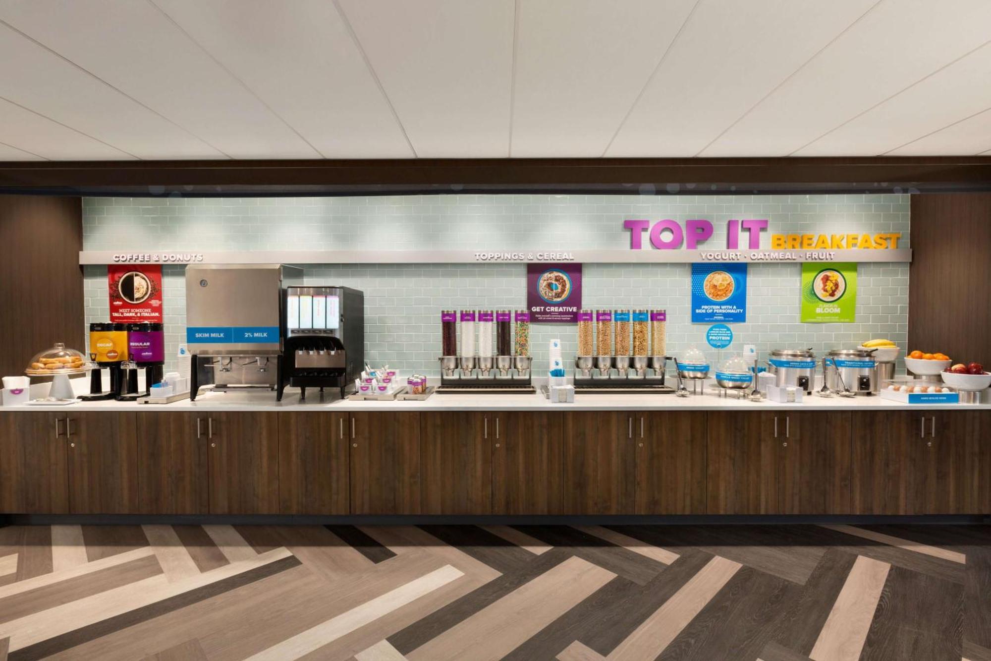 Tru By Hilton York Pa Hotel Buitenkant foto